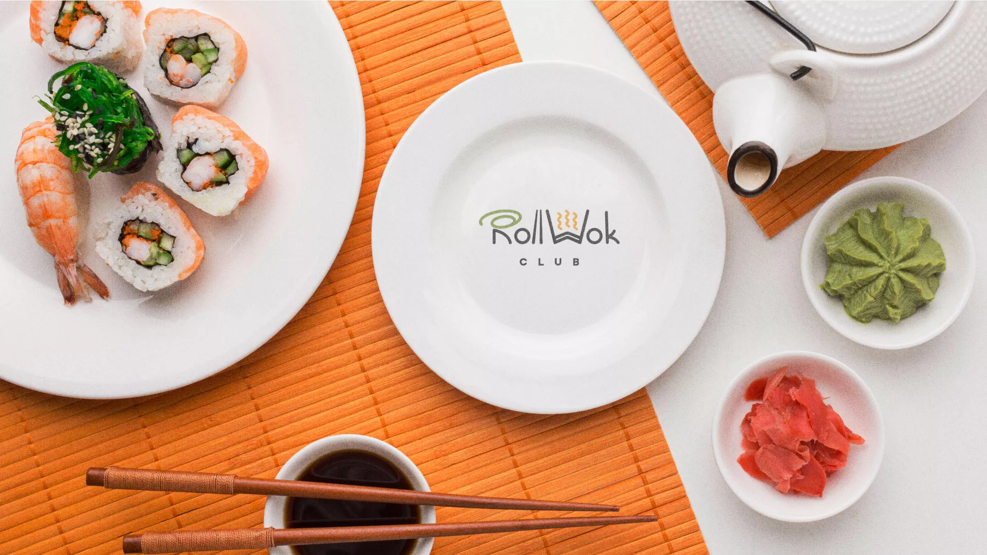 Разработка логотипа и фирменного стиля суши-бара «Roll Wok Club» в Анапе